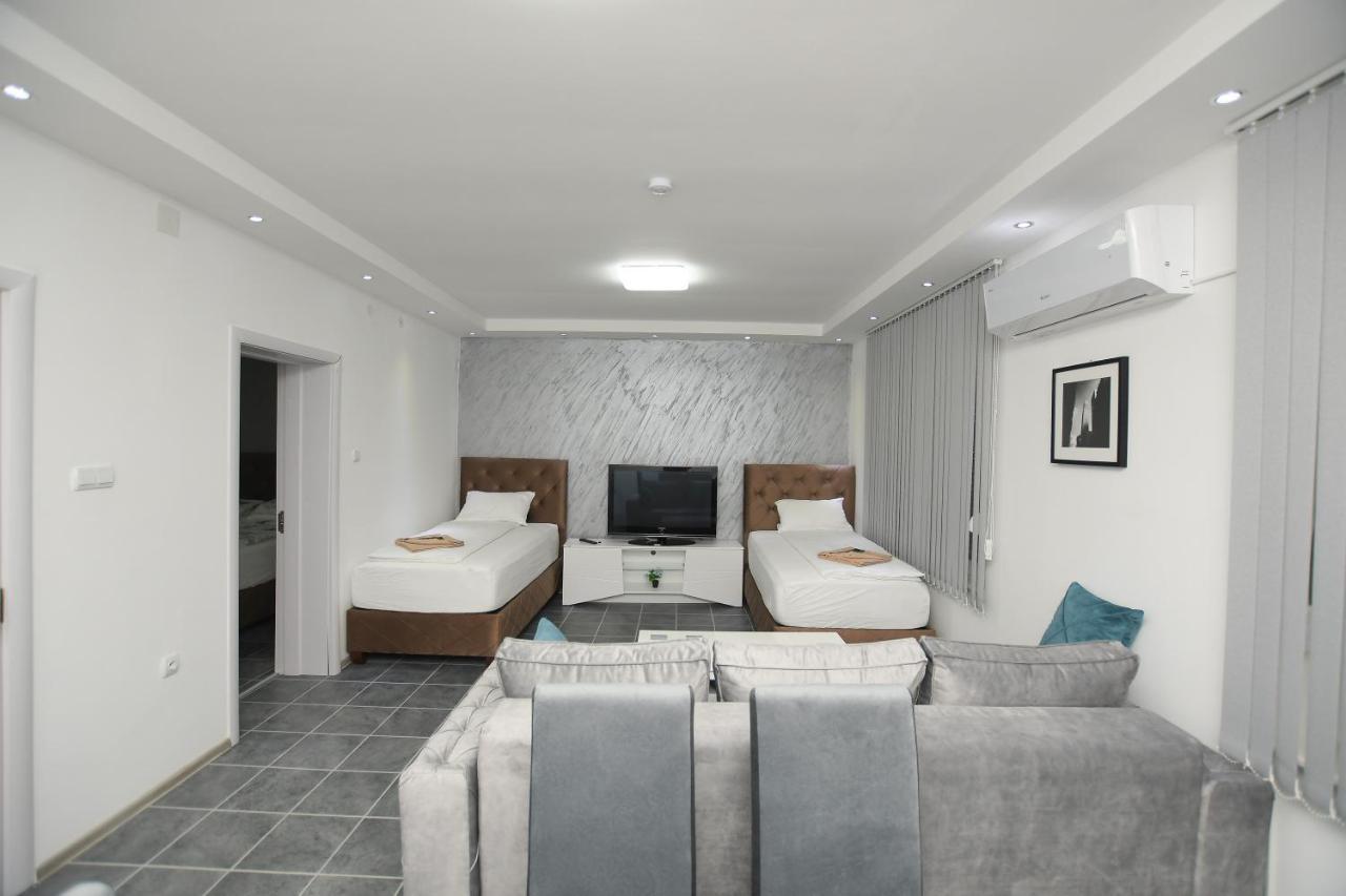 Relax Apartmani Kladovo Exterior photo